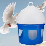 Abreuvoir pour pigeons mangeoire automatique pour oiseaux facile à nettoyer Angle d'inclinaison de 35 à 60 ° avec tube rond rotatif à 360 ° pour perroquets pigeons d'oiseaux de compagnie6.5L